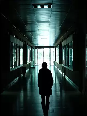 37℃老板不让开空调怎么投诉